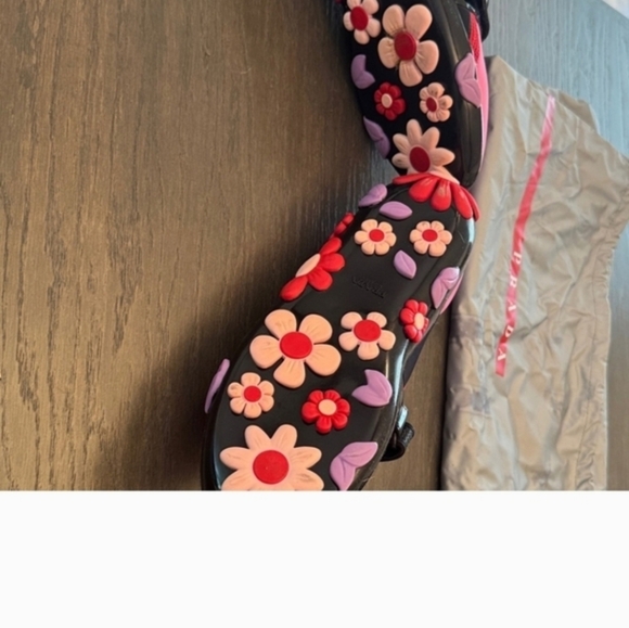 Prada Women's Bold Pink Sneakers - Picture 6 of 17